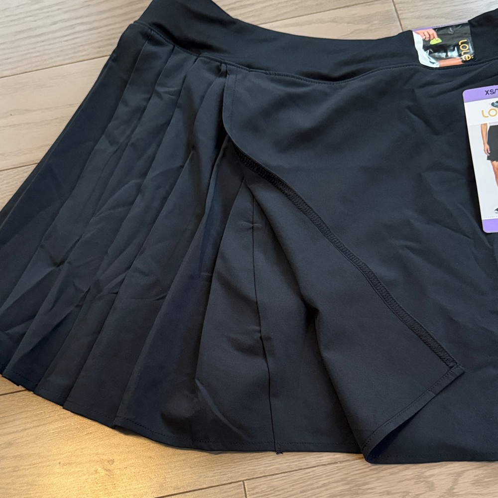 XS, S & M - LOLE Black Pleated Skort - Picture 6 of 15